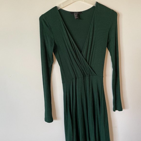 Faux Wrap Dresses 2for1 - Picture 2 of 8